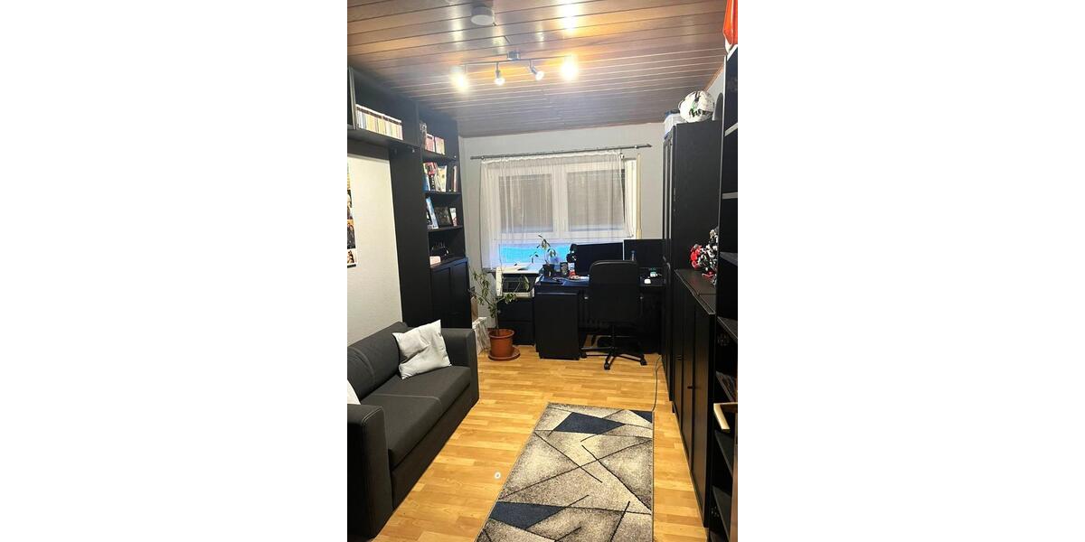 Etagenwohnung Estenfeld - 3 Zimmer, 105 m&sup2;, 1.090&euro; | Angebot:26020832