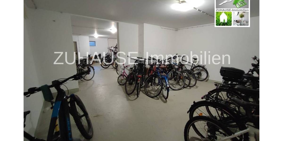 Etagenwohnung Schweinfurt Haardt - 2 Zimmer, 64 m&sup2;, 155.000&euro; | Angebot:26556825