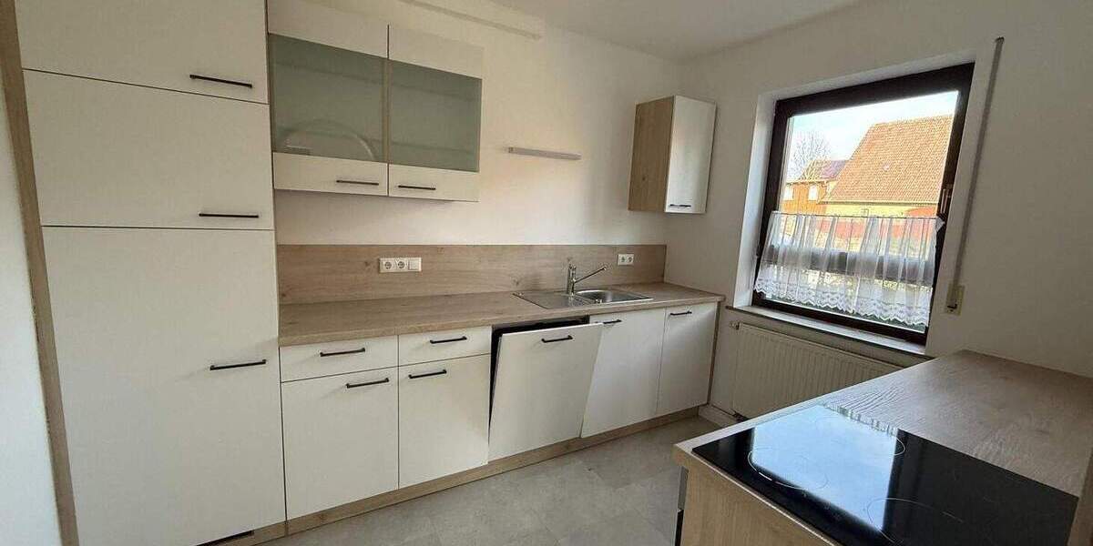 Mehrfamilienhaus, Wohnhaus Dettelbach Bibergau - 7 Zimmer, 187 m&sup2;, 750.000&euro; | Angebot:25682720