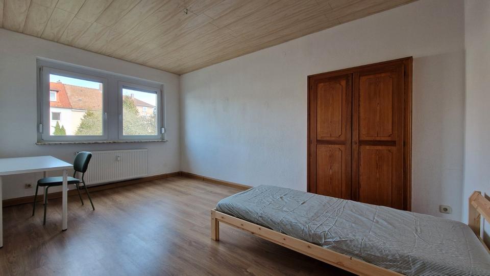 Etagenwohnung Schweinfurt Haardt - 16 Zimmer, 16 m&sup2;, 360&euro; | Angebot:26670252
