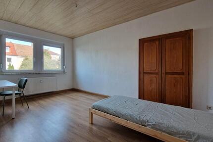 Wohnung Schweinfurt Haardt - 16 Zimmer, 16 m&sup2;, 360&euro; | Angebot:26670252