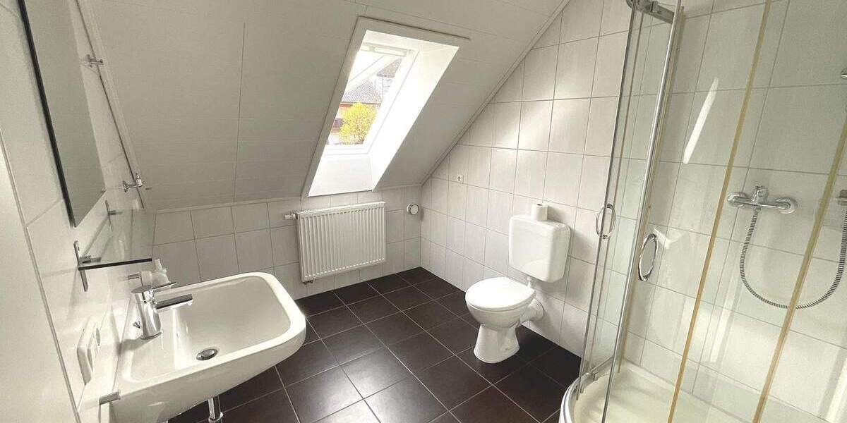 Mehrfamilienhaus, Wohnhaus Fuchsstadt - 8 Zimmer, 255 m&sup2;, 498.000&euro; | Angebot:25797456