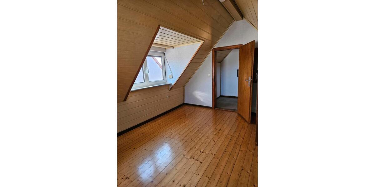 Maisonettenwohnung Hohenroth - 5 Zimmer, 96 m&sup2;, 950&euro; | Angebot:25792139