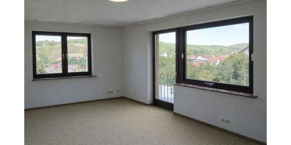 Einfamilienhaus Retzstadt - 8 Zimmer, 185 m&sup2;, 295.000&euro; | Angebot:25716350