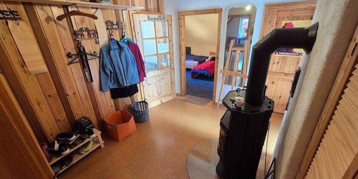 Mehrfamilienhaus, Wohnhaus Sulzthal - 6 Zimmer, 168 m&sup2;, 215.000&euro; | Angebot:26036802