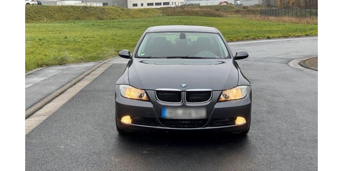 BMW 318 168.320 km 4.590 &euro; Bad Kissingen 97688