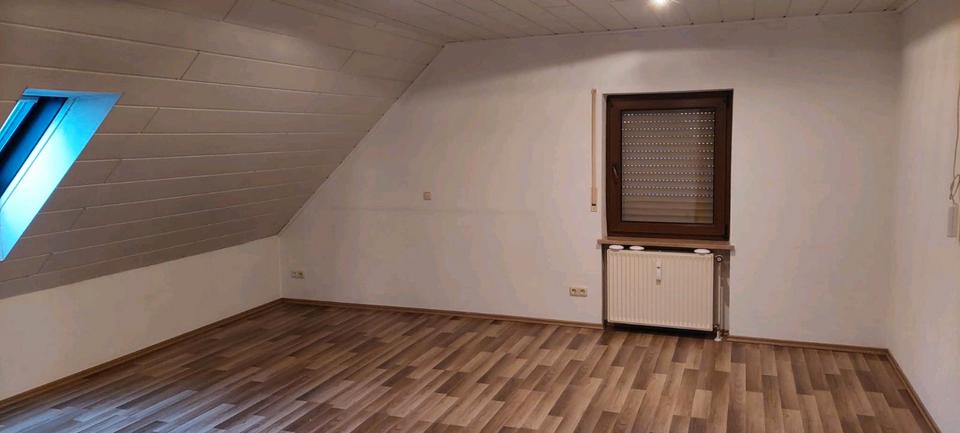 Etagenwohnung Bad Kissingen - 5 Zimmer, 130 m&sup2;, 850&euro; | Angebot:25309067