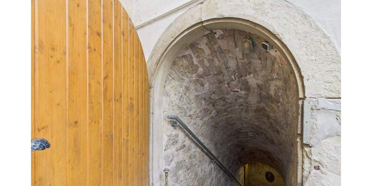 Mehrfamilienhaus, Wohnhaus Strahlungen - 6 Zimmer, 210 m&sup2;, 349.000&euro; | Angebot:25665662