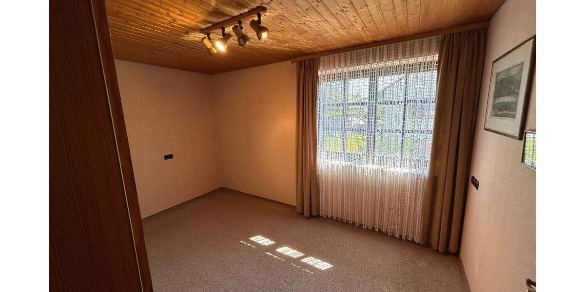 Mehrfamilienhaus, Wohnhaus Maßbach - 7 Zimmer, 186 m&sup2;, 594.000&euro; | Angebot:25690646