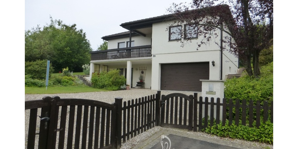 Wohnen mit Weitblick – schöner Bungalow mit Untergeschoss in ruhiger Feldrandlage - Bungalow Arnstein | Angebot:25838799