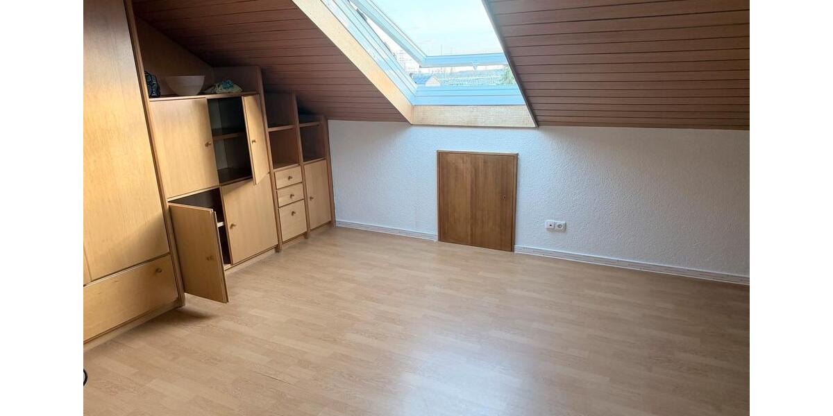 Dachgeschoßwohnung Schweinfurt Bellevue - 2 Zimmer, 40 m&sup2;, 490&euro; | Angebot:25899354