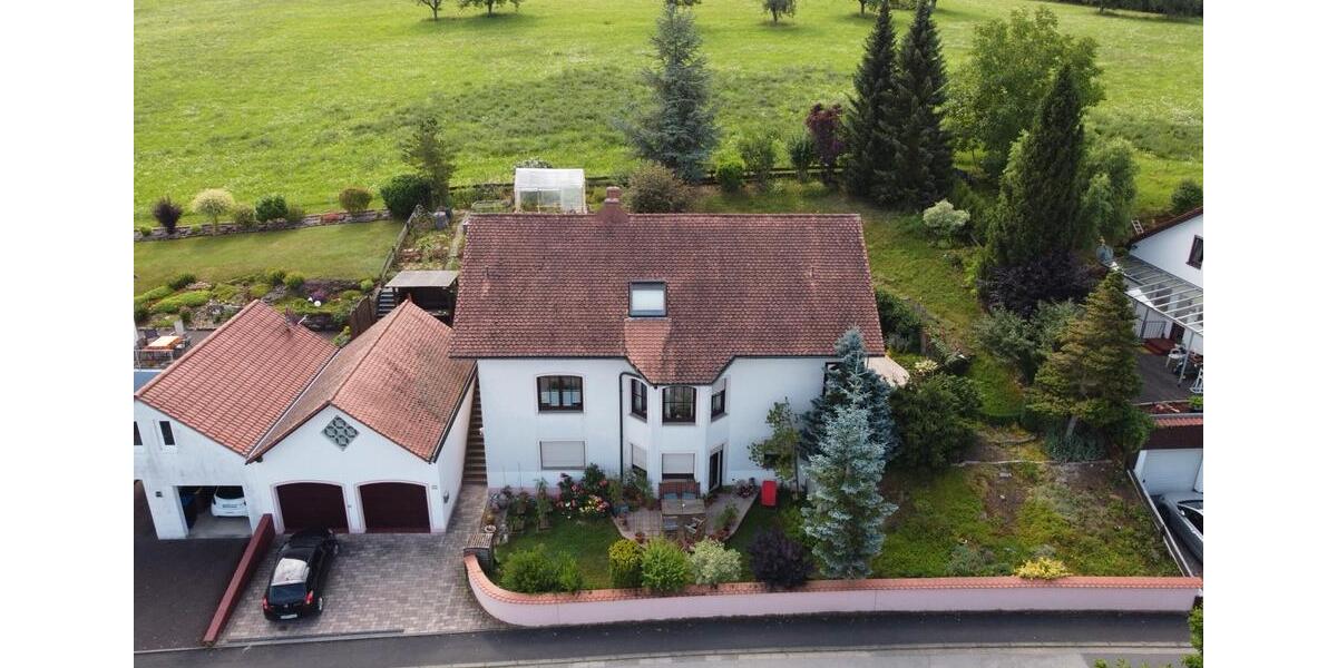 Einfamilienhaus Üchtelhausen - 6 Zimmer, 226 m&sup2;, 580.000&euro; | Angebot:25843459