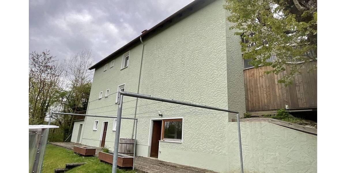 Einfamilienhaus Münnerstadt - 9 Zimmer, 235 m&sup2;, 245.000&euro; | Angebot:26751431