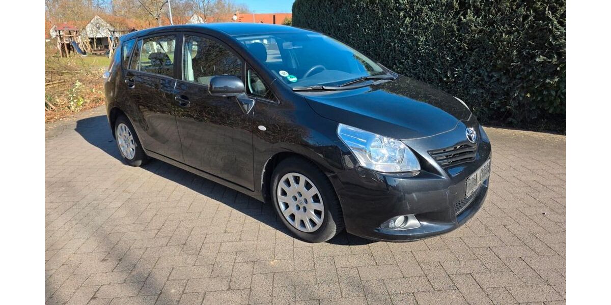 Toyota Verso 140.377 km 5.750 &euro; Schweinfurt 97422