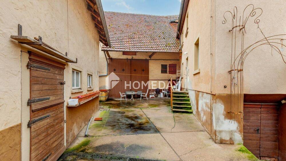 Einfamilienhaus Bergtheim Opferbaum - 8 Zimmer, 220 m&sup2;, 335.000&euro; | Angebot:25684249