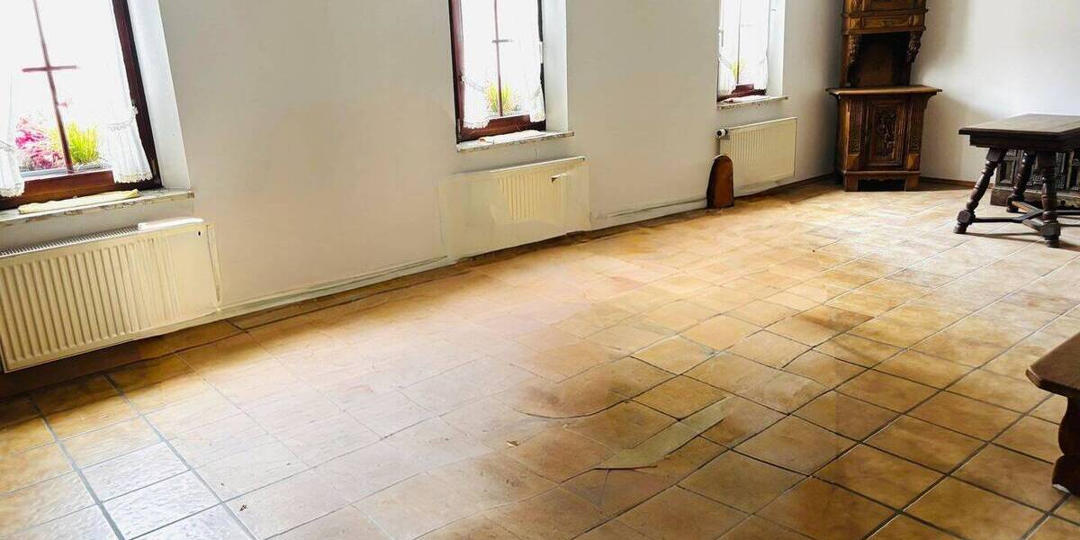 Einfamilienhaus Hofheim - 1 Zimmer, 280 m&sup2;, 340.000&euro; | Angebot:26930536