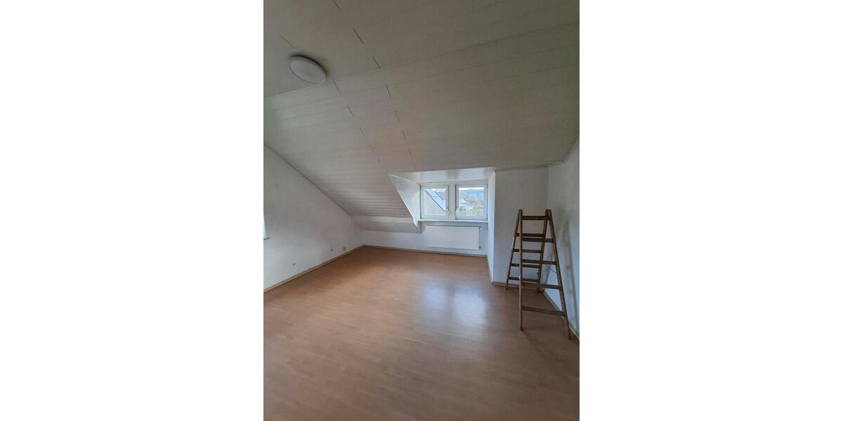 Etagenwohnung Sand am Main - 5 Zimmer, 128 m&sup2;, 1.450&euro; | Angebot:25945284