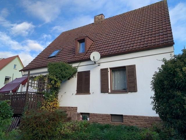 Einfamilienhaus Hammelburg - 6 Zimmer, 140 m&sup2;, 330.000&euro; | Angebot:26044952