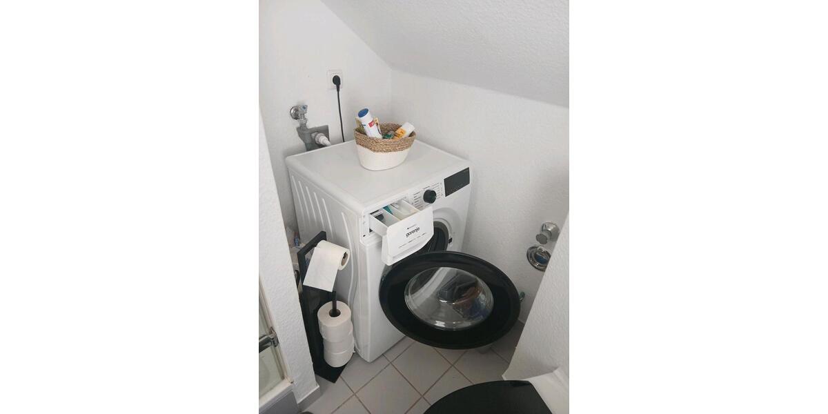 Dachgeschoßwohnung Schweinfurt Gartenstadt - 4 Zimmer, 110 m&sup2;, 750&euro; | Angebot:25752202