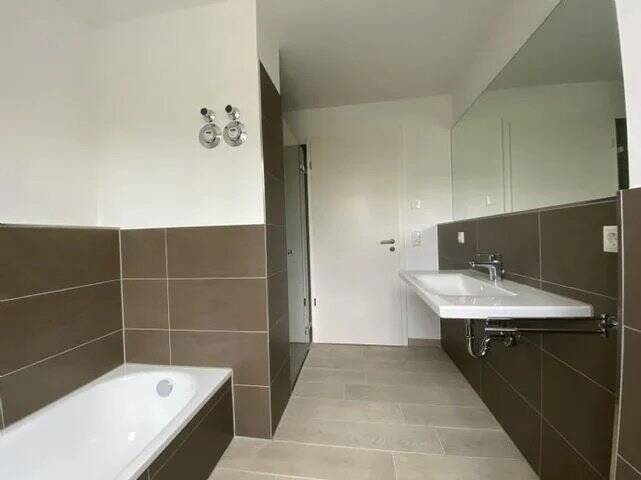 Etagenwohnung Schweinfurt Musikerviertel und amerik. Siedlung - 3 Zimmer, 85 m&sup2;, 975&euro; | Angebot:25998651