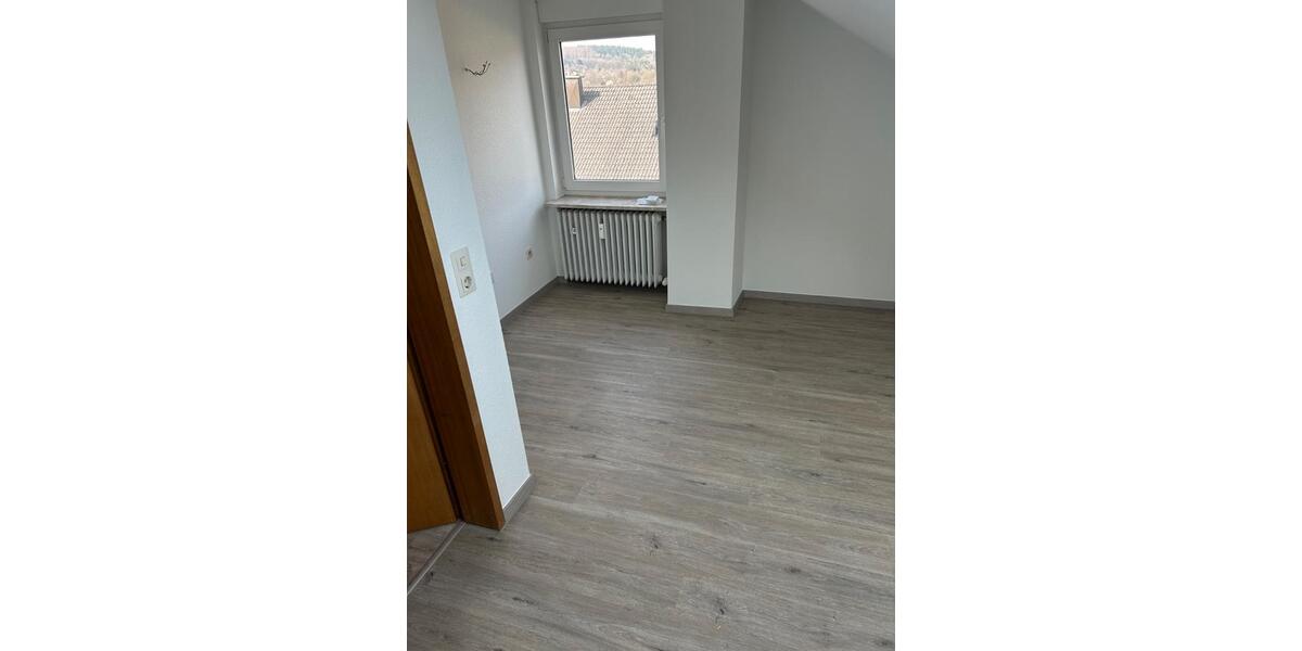 Dachgeschoßwohnung Bad Kissingen - 3 Zimmer, 75 m&sup2;, 630&euro; | Angebot:26039149