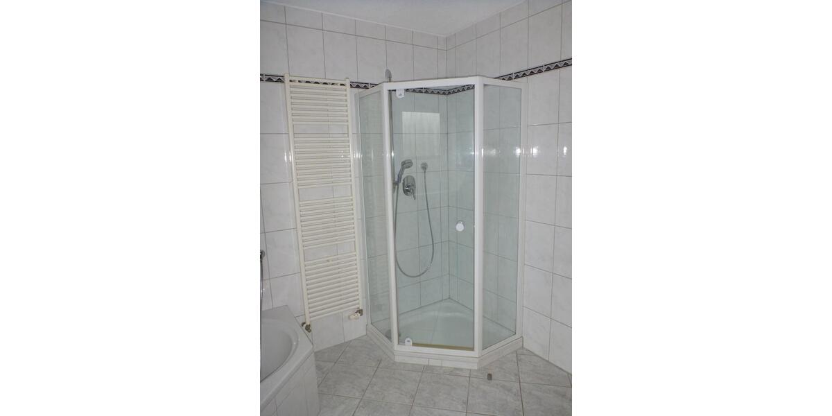 Etagenwohnung Üchtelhausen - 4 Zimmer, 130 m&sup2;, 860&euro; | Angebot:25944310