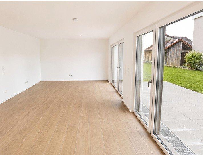 Doppelhaushälfte Unterpleichfeld - 5.5 Zimmer, 145 m&sup2;, 2.100&euro; | Angebot:26584365