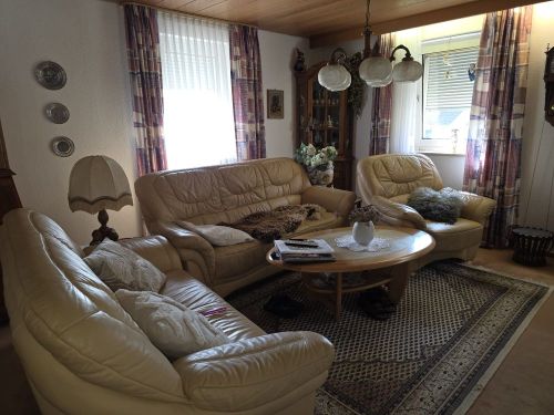 2-Familienhaus mit schönem Garten in 97456 Dittelbrunn-Hambach (ID 10632) - Zweifamilienhaus Dittelbrunn Dittelbrunn | Angebot:26439884