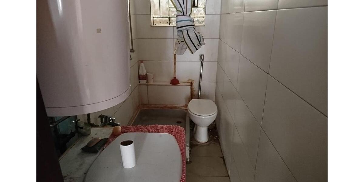Mehrfamilienhaus, Wohnhaus Geldersheim - 9 Zimmer, 180 m&sup2;, 149.000&euro; | Angebot:27014385