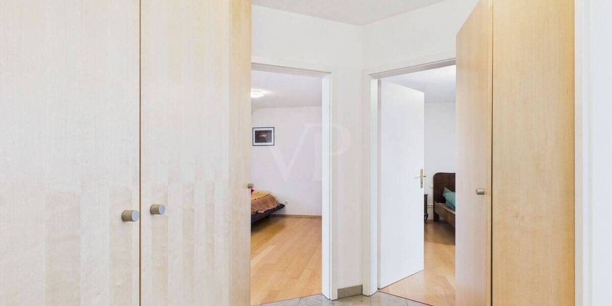 Etagenwohnung Schweinfurt Hochfeld-Steinberg - 3 Zimmer, 128 m&sup2;, 380.000&euro; | Angebot:25675419