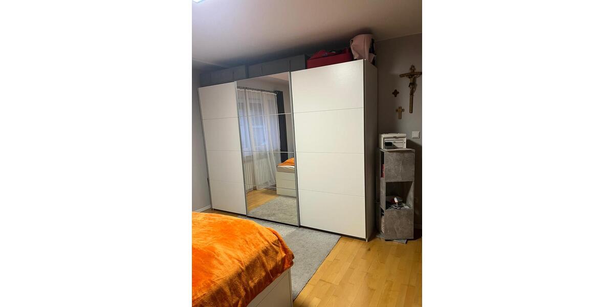 Etagenwohnung Estenfeld - 3 Zimmer, 105 m&sup2;, 1.090&euro; | Angebot:26020832