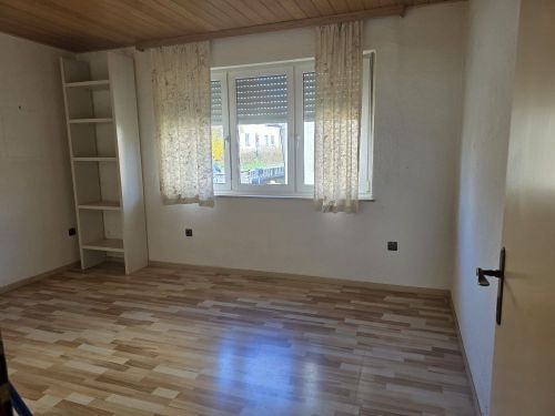 Einfamilienhaus in Ortsrandlage von 97531 Theres zwischen Haßfurt und Schweinfurt (ID 10651) - Einfamilienhaus Theres Theres | Angebot:26439891