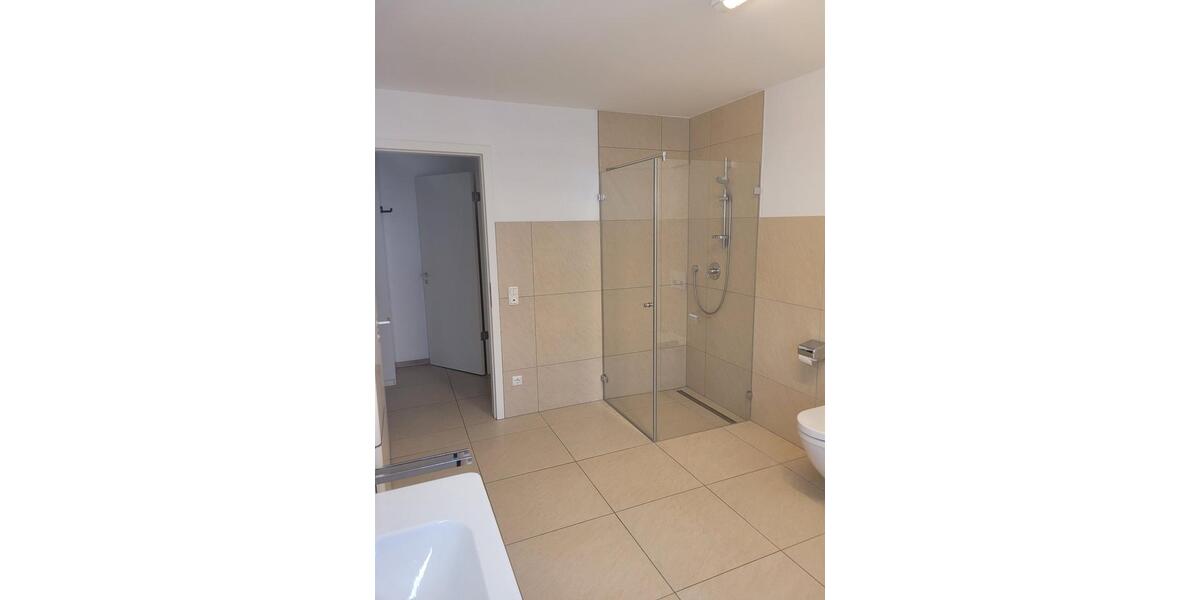 Etagenwohnung Schweinfurt Gartenstadt - 5 Zimmer, 173 m&sup2;, 1.900&euro; | Angebot:26004629