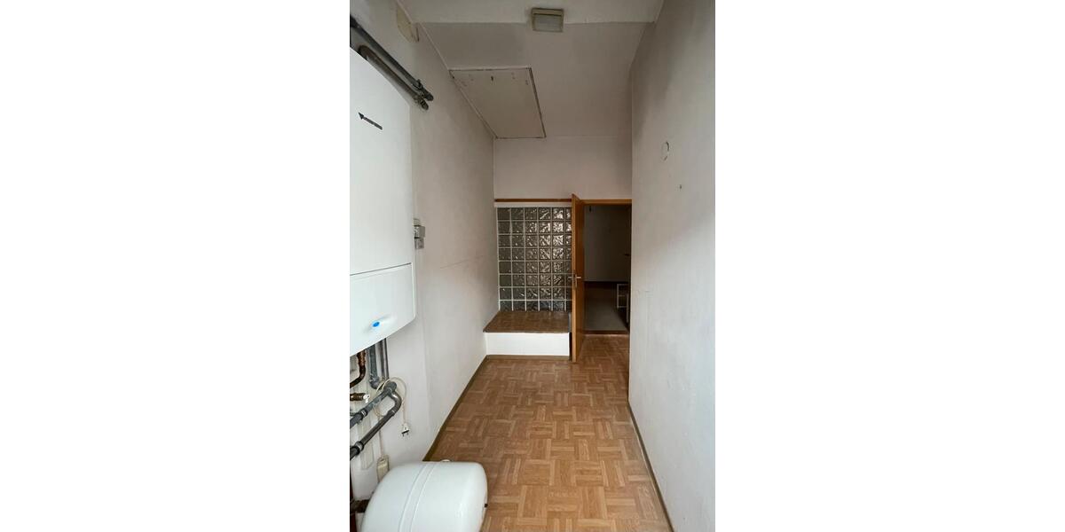 Mehrfamilienhaus, Wohnhaus Dettelbach - 8 Zimmer, 191 m&sup2;, 199.000&euro; | Angebot:26991778