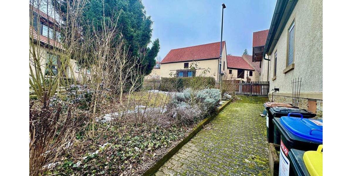 Einfamilienhaus Werneck - 4 Zimmer, 104 m&sup2;, 159.000&euro; | Angebot:25698503