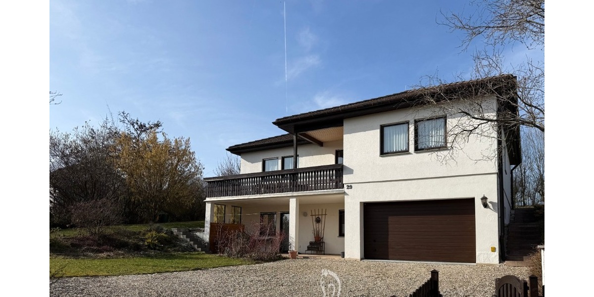 Wohnen mit Weitblick – schöner Bungalow mit Untergeschoss in ruhiger Feldrandlage - Bungalow Arnstein | Angebot:25838799