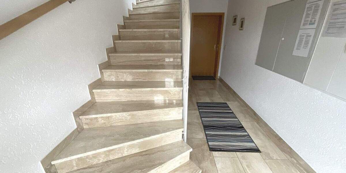 Mehrfamilienhaus, Wohnhaus Fuchsstadt - 8 Zimmer, 255 m&sup2;, 498.000&euro; | Angebot:25797456