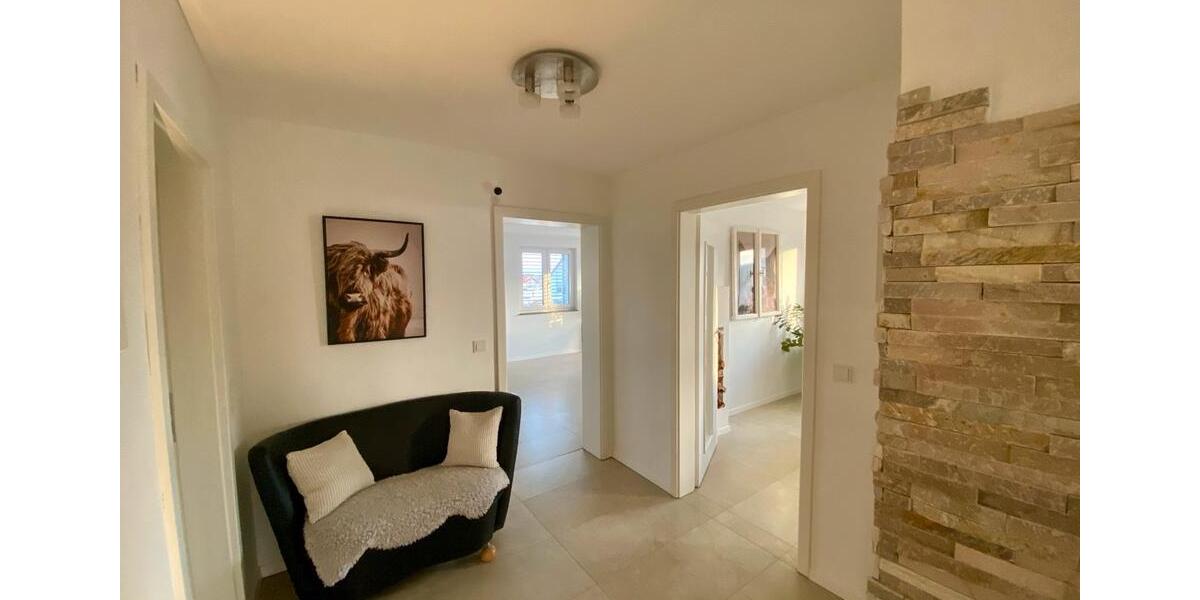 Einfamilienhaus Werneck - 5.5 Zimmer, 150 m&sup2;, 2.200&euro; | Angebot:26026458