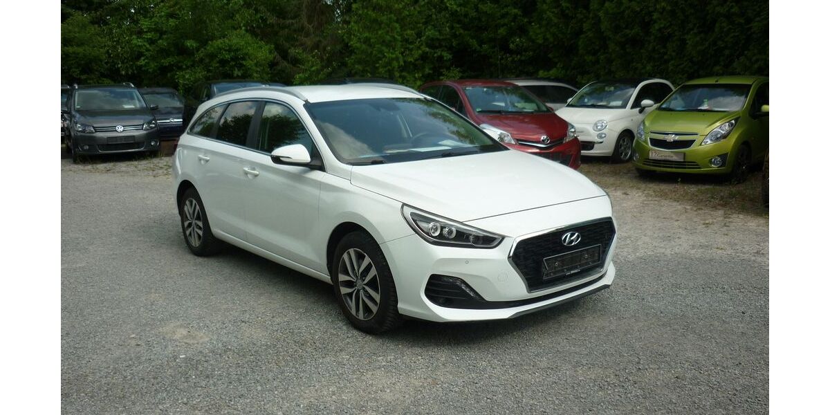 Hyundai i30 47.500 km 16.990 &euro; Estenfeld bei Würzburg 97230