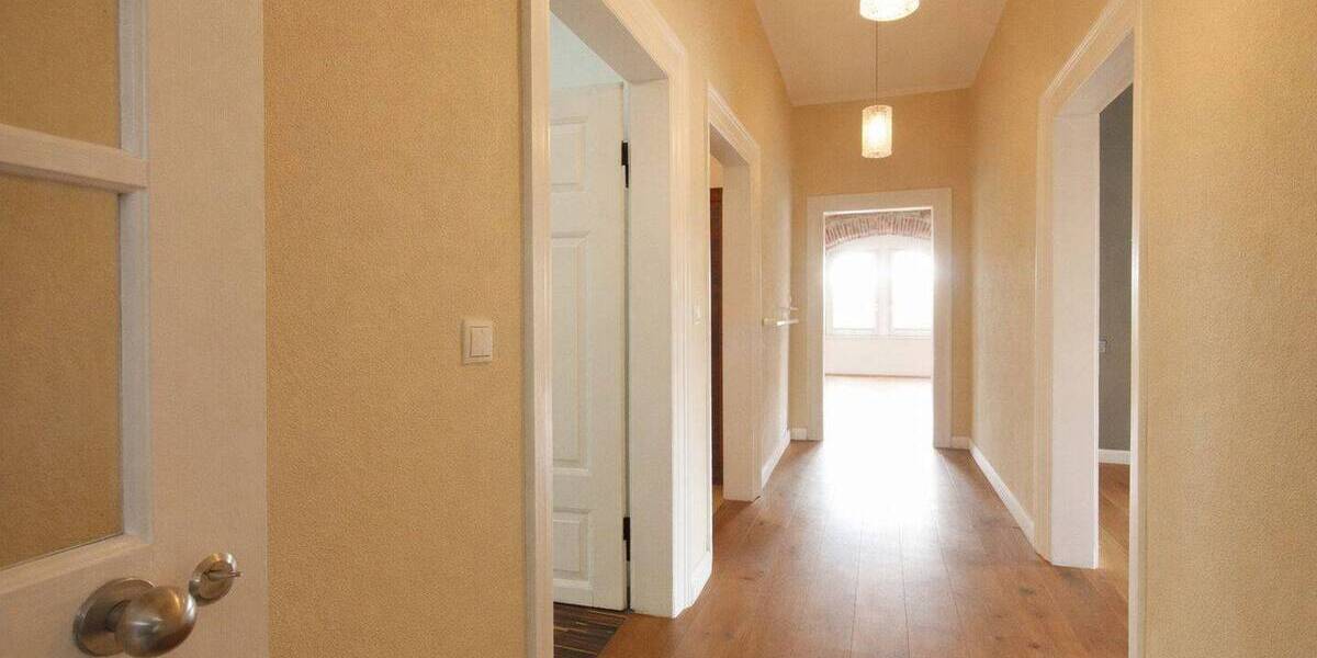 Etagenwohnung Schweinfurt Nordöstlicher Stadtteil - 3 Zimmer, 135 m&sup2;, 1.620&euro; | Angebot:26807176