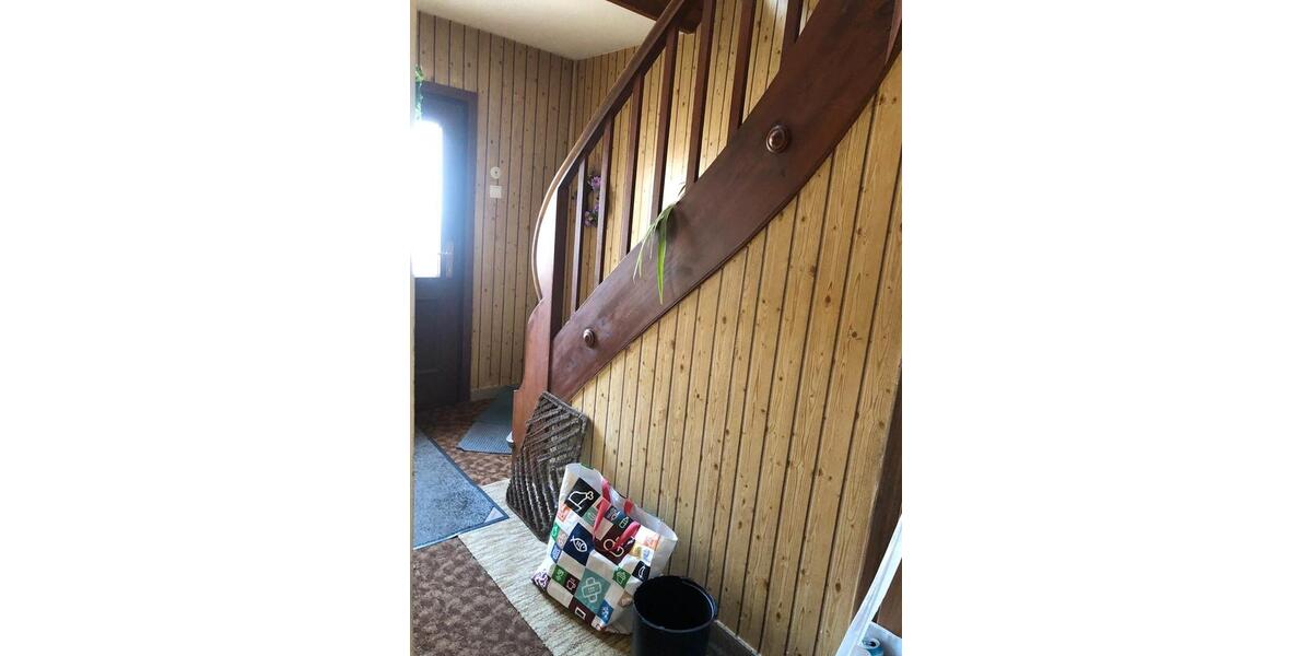 Doppelhaushälfte Hammelburg - 6 Zimmer, 140 m&sup2;, 220.000&euro; | Angebot:25355818