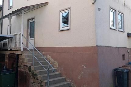 Haus Hammelburg - 9 Zimmer, 113 m&sup2;, 650&euro; | Angebot:25603624