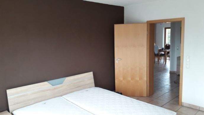 Etagenwohnung Schweinfurt Oberndorf - 2 Zimmer, 75 m&sup2;, 625&euro; | Angebot:25796990