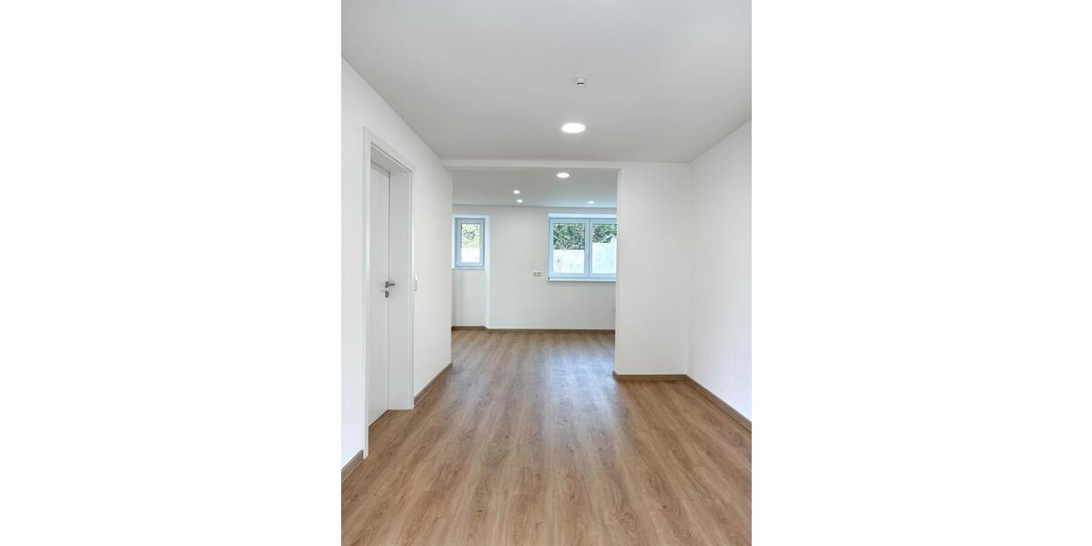 Erdgeschoßwohnung Estenfeld - 3 Zimmer, 103 m&sup2;, 1.235&euro; | Angebot:25415395