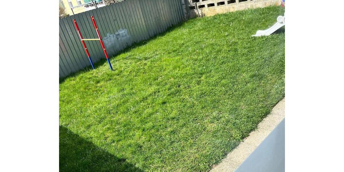 Erdgeschoßwohnung Schwanfeld - 4 Zimmer, 125 m&sup2;, 1.300&euro; | Angebot:25945289