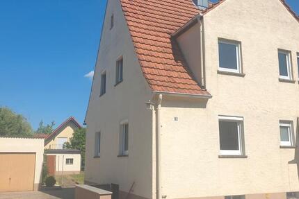 Haus Wiesentheid - 4.5 Zimmer, 93 m&sup2;, 320.000&euro; | Angebot:26698019