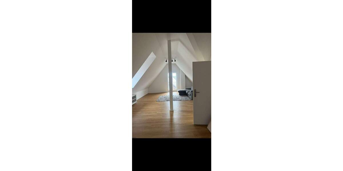 Etagenwohnung Volkach Astheim - 2 Zimmer, 82 m&sup2;, 700&euro; | Angebot:25673734