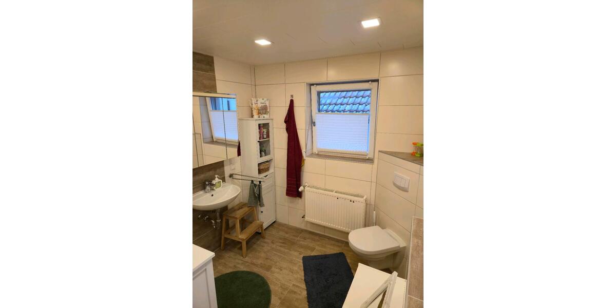 Einfamilienhaus Stadtlauringen - 5 Zimmer, 116 m&sup2;, 175.000&euro; | Angebot:26030096