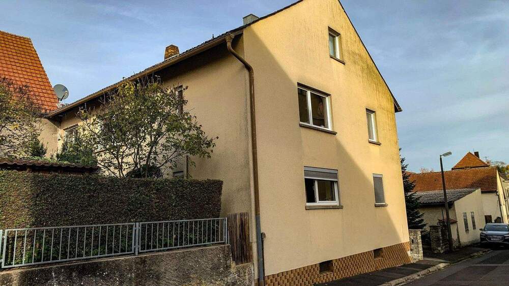Mehrfamilienhaus, Wohnhaus Burggrumbach Burggrumbach - 1 Zimmer, 286 m&sup2;, 379.000&euro; | Angebot:25752883