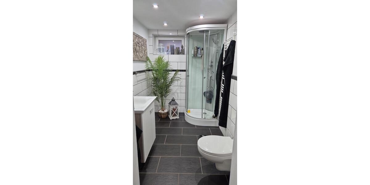 Einfamilienhaus Donnersdorf - 8 Zimmer, 309 m&sup2;, 490.000&euro; | Angebot:25830954